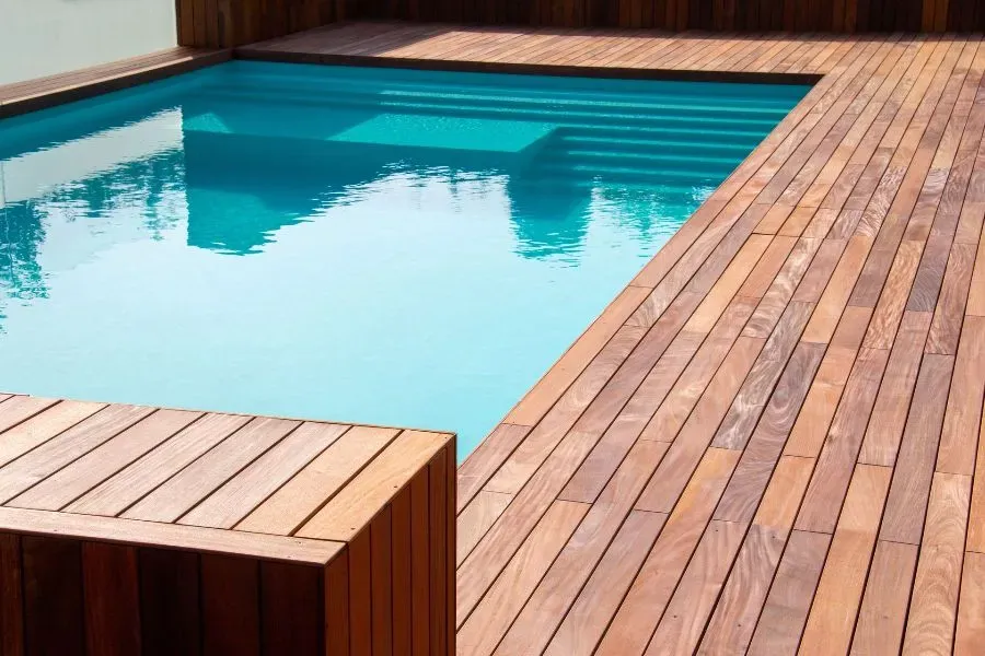 piscine avec terrasse (1)