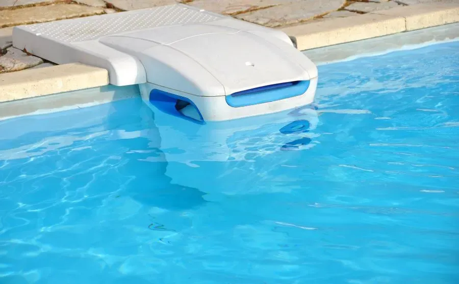 Entretien de piscine près de Lusignan 